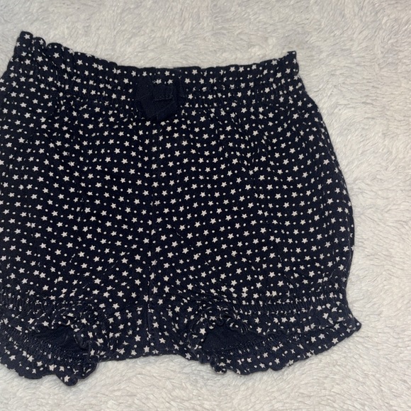 (3 for $10) baby gap shorts - Picture 2 of 5